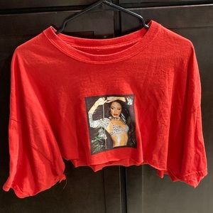 Aaliyah cut off tee